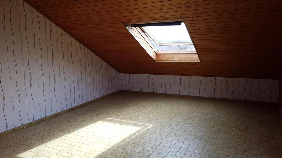 Dachgeschoßwohnung Ransbach-Baumbach Baumbach - 1 Zimmer, 84 m&sup2;, 700&euro; | Angebot:25471868