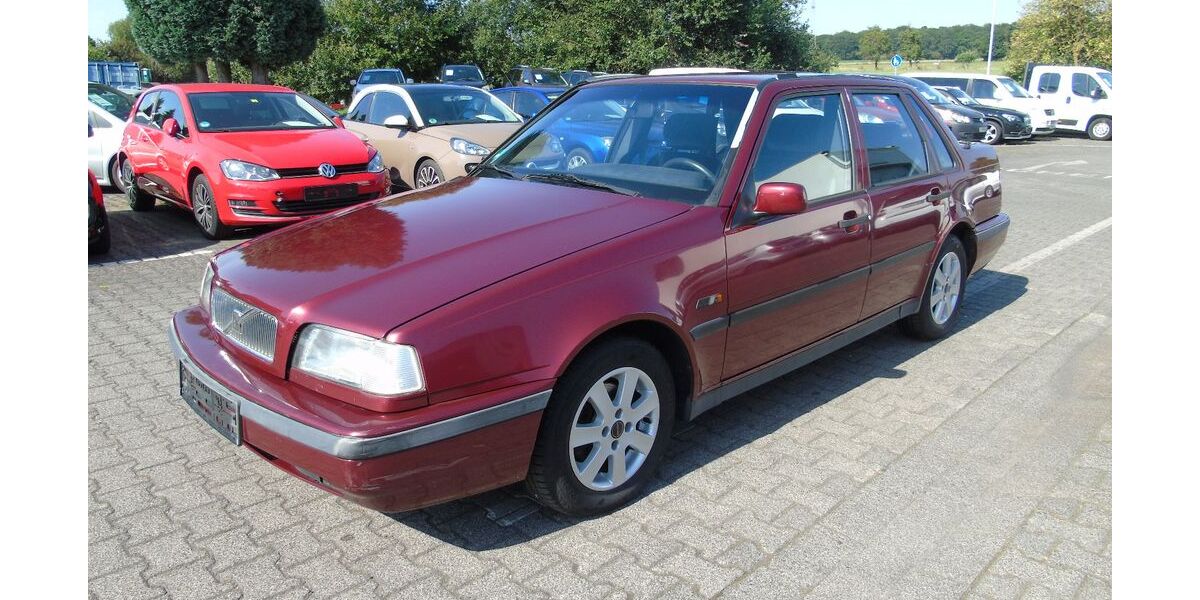 Volvo 460 91.400 km 1.900 &euro; Ransbach-Baumbach 56235