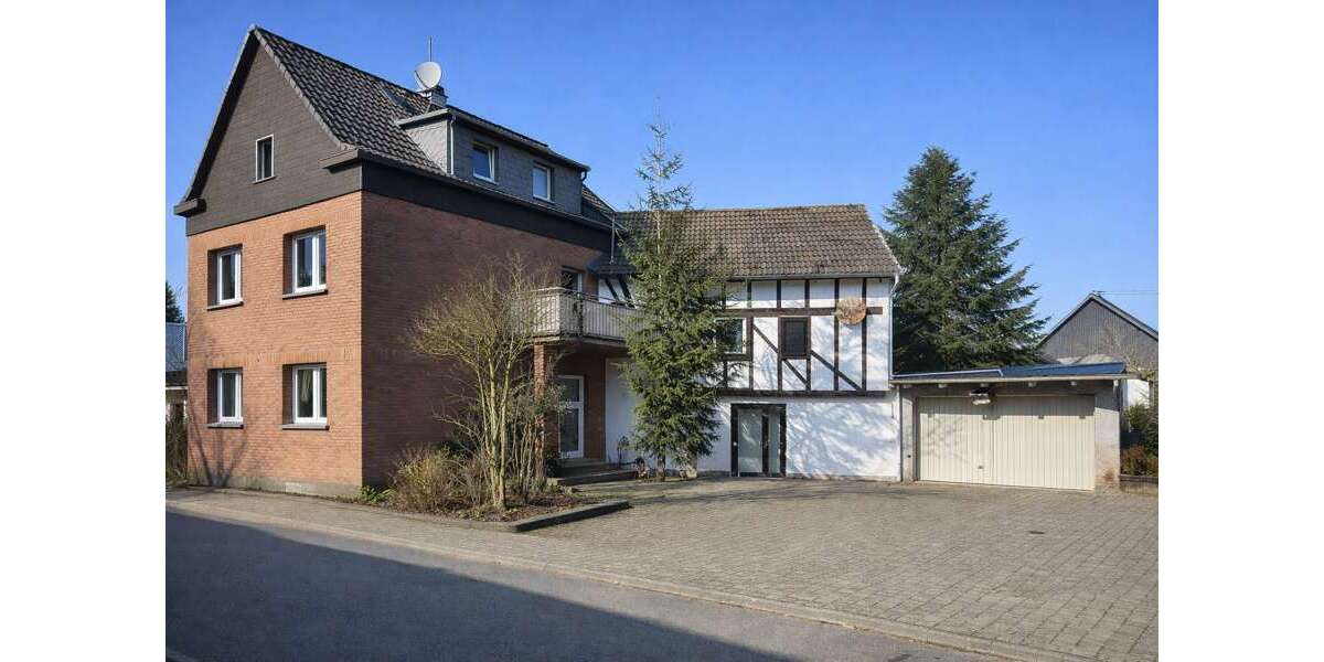 Einfamilienhaus Rüscheid - 10 Zimmer, 232 m&sup2;, 335.000&euro; | Angebot:25468295