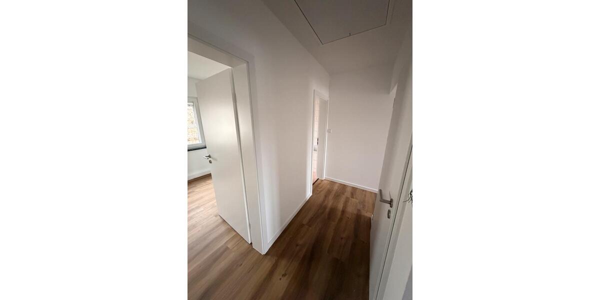 Dachgeschoßwohnung Steimel - 1 Zimmer, 53 m&sup2;, 450&euro; | Angebot:25765565