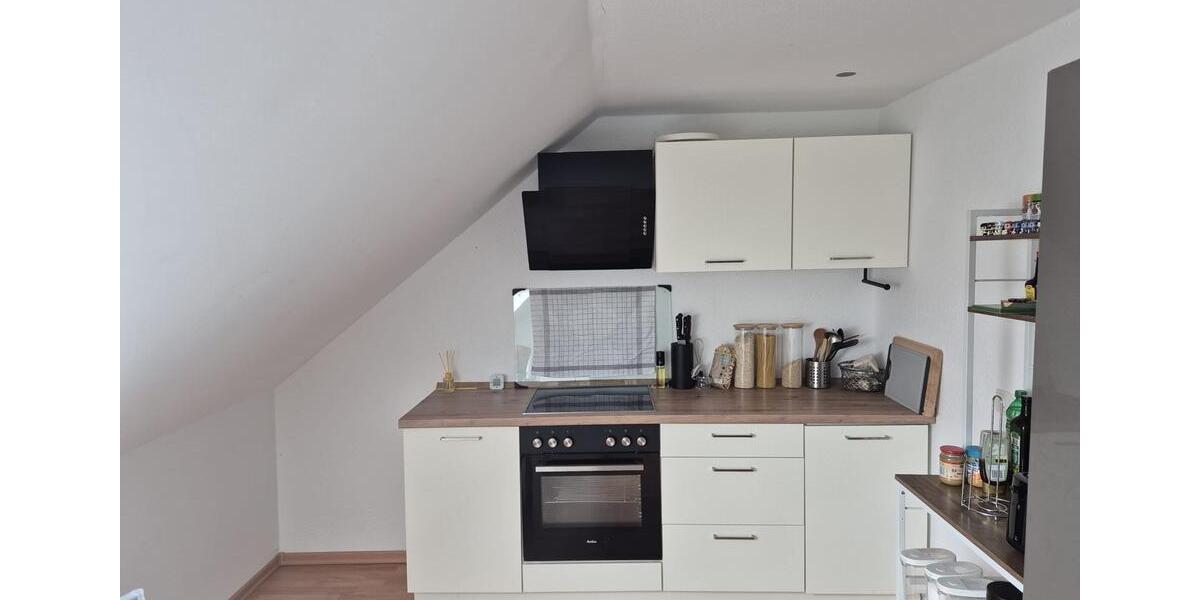 Dachgeschoßwohnung Urmitz - 2 Zimmer, 60 m&sup2;, 475&euro; | Angebot:25935772