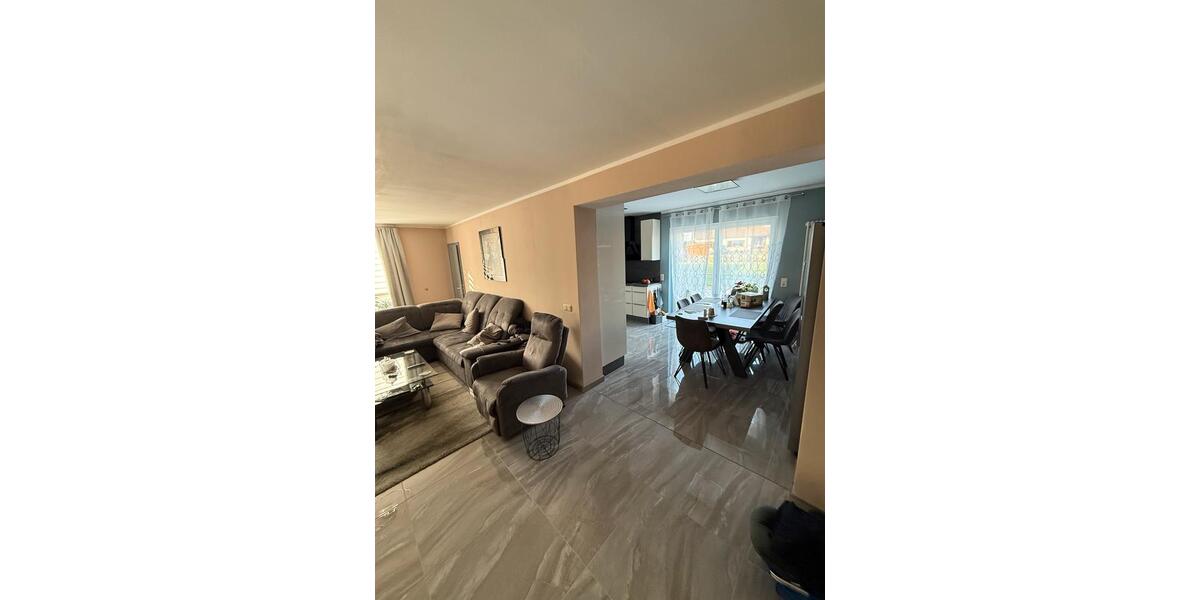 Einfamilienhaus Horhausen (Westerwald) - 6 Zimmer, 122 m&sup2;, 280.000&euro; | Angebot:24780631