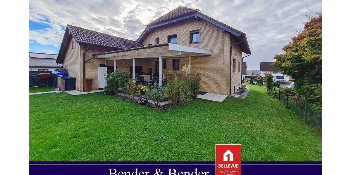 Einfamilienhaus Straßenhaus - 8 Zimmer, 220 m&sup2;, 570.000&euro; | Angebot:25691903