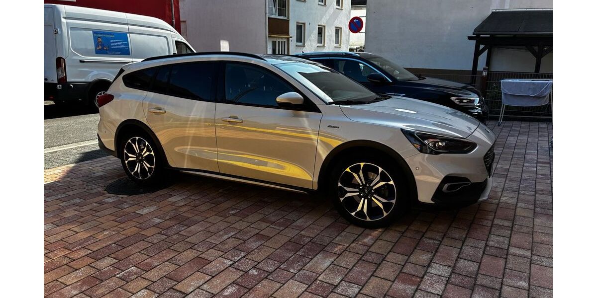Ford Focus 94.000 km 16.500 &euro; Osterspai 56340