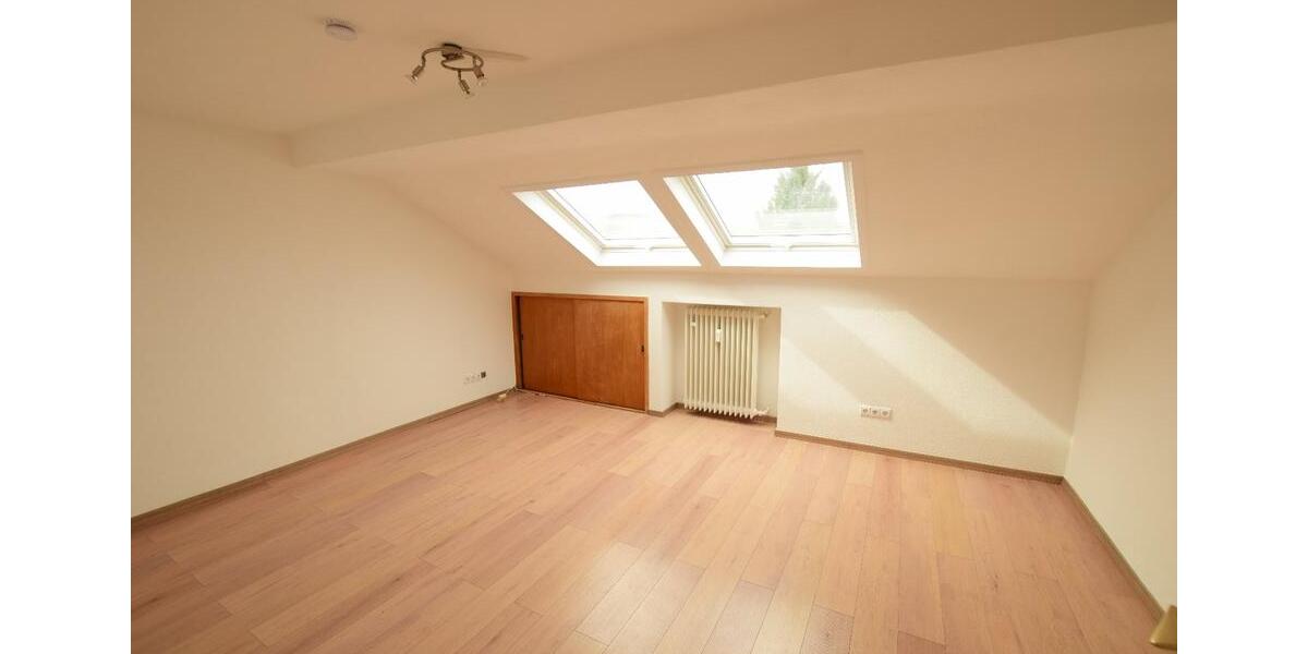 Dachgeschoßwohnung Koblenz Horchheim - 3 Zimmer, 65 m&sup2;, 710&euro; | Angebot:26435810