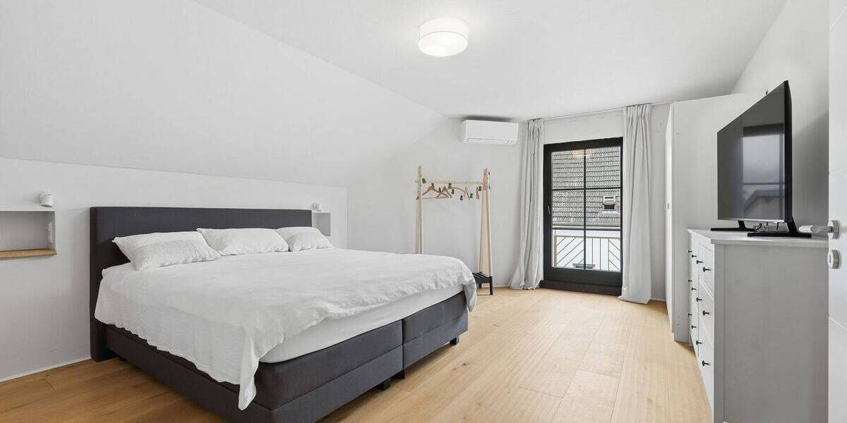 Einfamilienhaus Gönnersdorf - 7 Zimmer, 220 m&sup2;, 525.000&euro; | Angebot:26043633