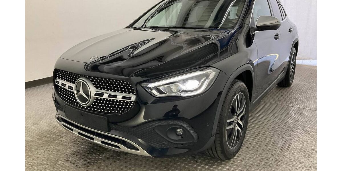 Mercedes-Benz GLA 250 69.158 km 31.990 &euro; Bad Honnef/Rottbitze 53604