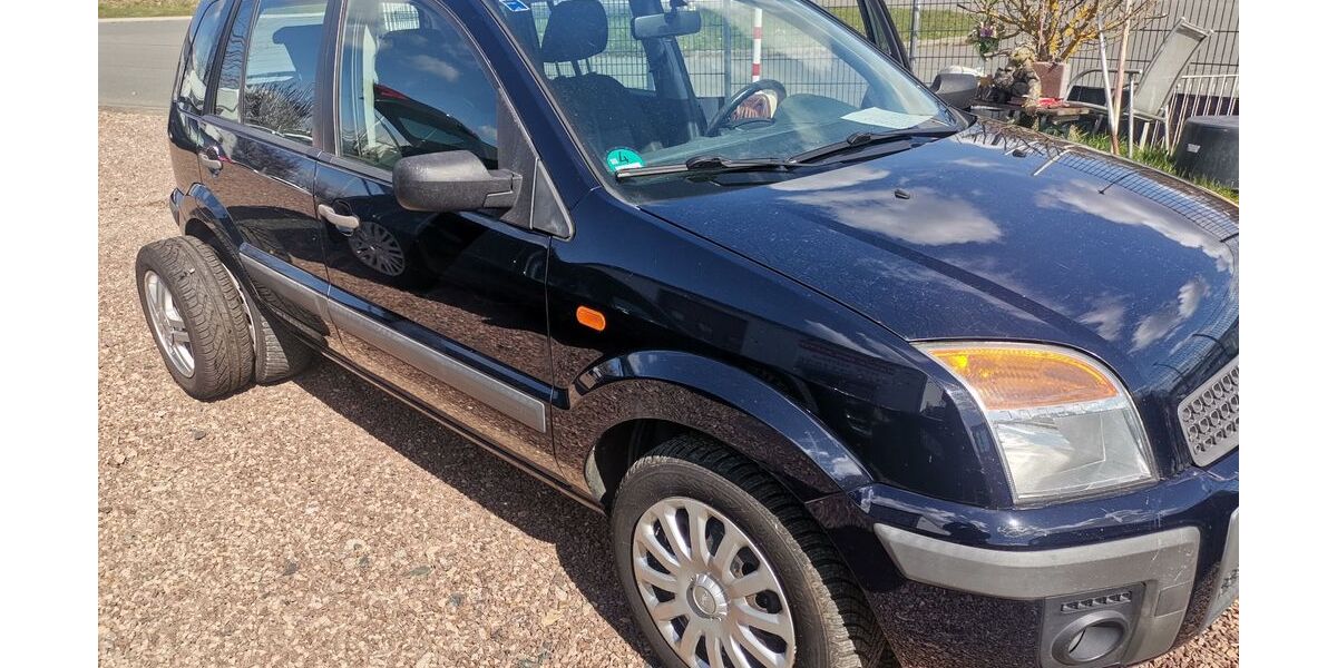 Ford Fusion 201.000 km 1.950 &euro; Koblenz 56072