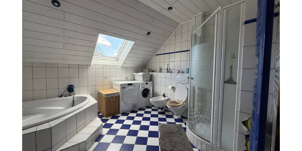 Etagenwohnung Welschneudorf - 4 Zimmer, 124 m&sup2;, 299.000&euro; | Angebot:25929863