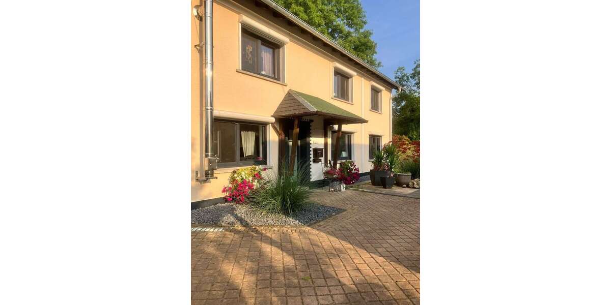 Einfamilienhaus Giershausen - 9 Zimmer, 189 m&sup2;, 475.000&euro; | Angebot:24366623