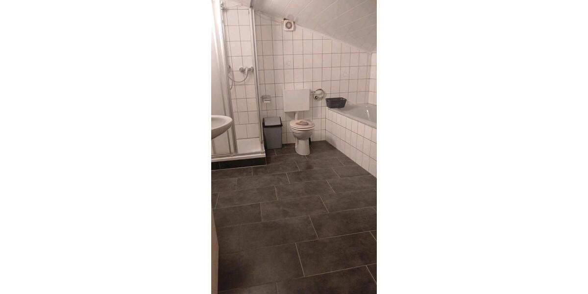 Bauernhaus, Landhaus Neustadt (Wied) Hombach - 6 Zimmer, 180 m&sup2;, 1.500&euro; | Angebot:25408926