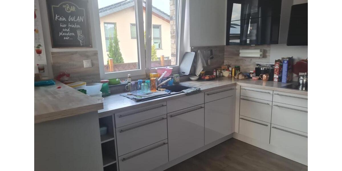 Reihenhaus Asbach - 7 Zimmer, 150 m&sup2;, 460.000&euro; | Angebot:24836110