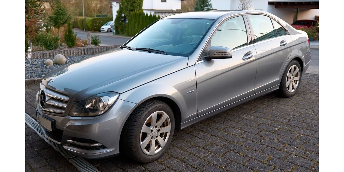 Mercedes-Benz C 180 205.000 km 6.900 &euro; Nauort 56237