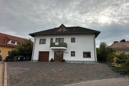 Haus Montabaur - 9 Zimmer, 266 m&sup2;, 600.000&euro; | Angebot:25965816