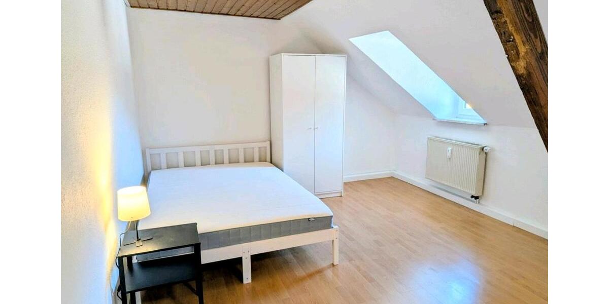 Dachgeschoßwohnung Lahnstein - 3 Zimmer, 90 m&sup2;, 1.050&euro; | Angebot:26012728