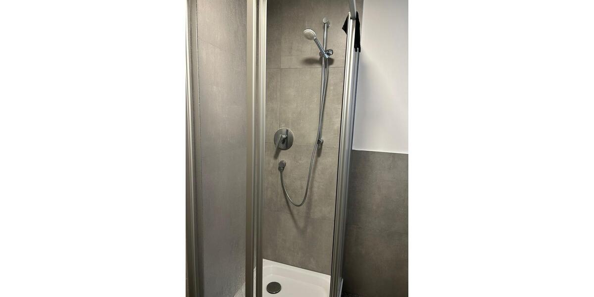 Dachgeschoßwohnung Koblenz Horchheim - 1.5 Zimmer, 35 m&sup2;, 610&euro; | Angebot:25919729