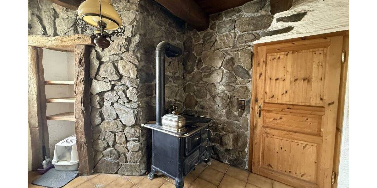 Mehrfamilienhaus, Wohnhaus Hillscheid - 6 Zimmer, 144 m&sup2;, 219.000&euro; | Angebot:25708347