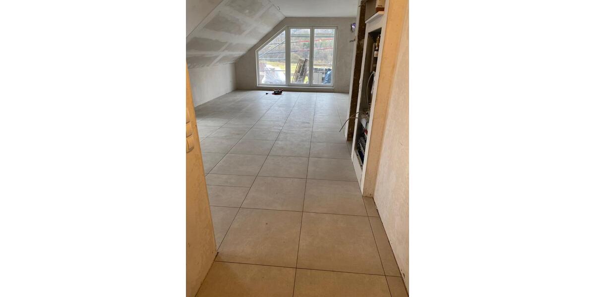 Dachgeschoßwohnung Oberlahr - 2 Zimmer, 71 m&sup2;, 900&euro; | Angebot:23859104