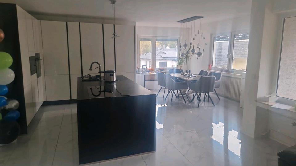 Einfamilienhaus Remagen - 8 Zimmer, 250 m&sup2;, 690.000&euro; | Angebot:26020976