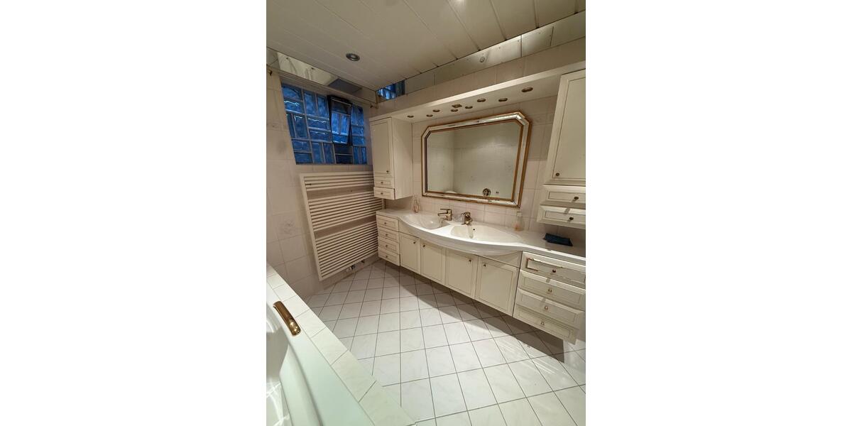 Bungalow Hillscheid - 6.5 Zimmer, 182 m&sup2;, 429.000&euro; | Angebot:25929557