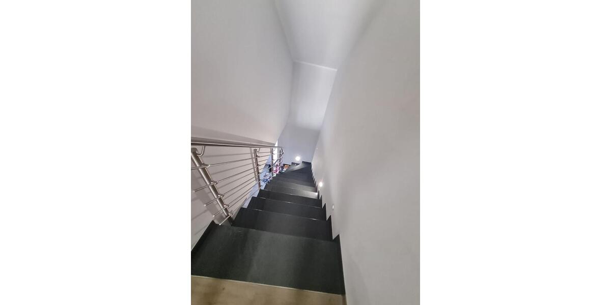 Reihenhaus Asbach - 7 Zimmer, 150 m&sup2;, 460.000&euro; | Angebot:24836110