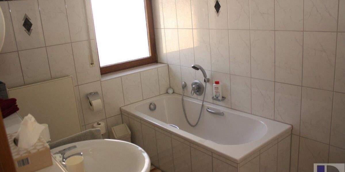 Einfamilienhaus Hümmerich - 6 Zimmer, 190 m&sup2;, 425.000&euro; | Angebot:25695128