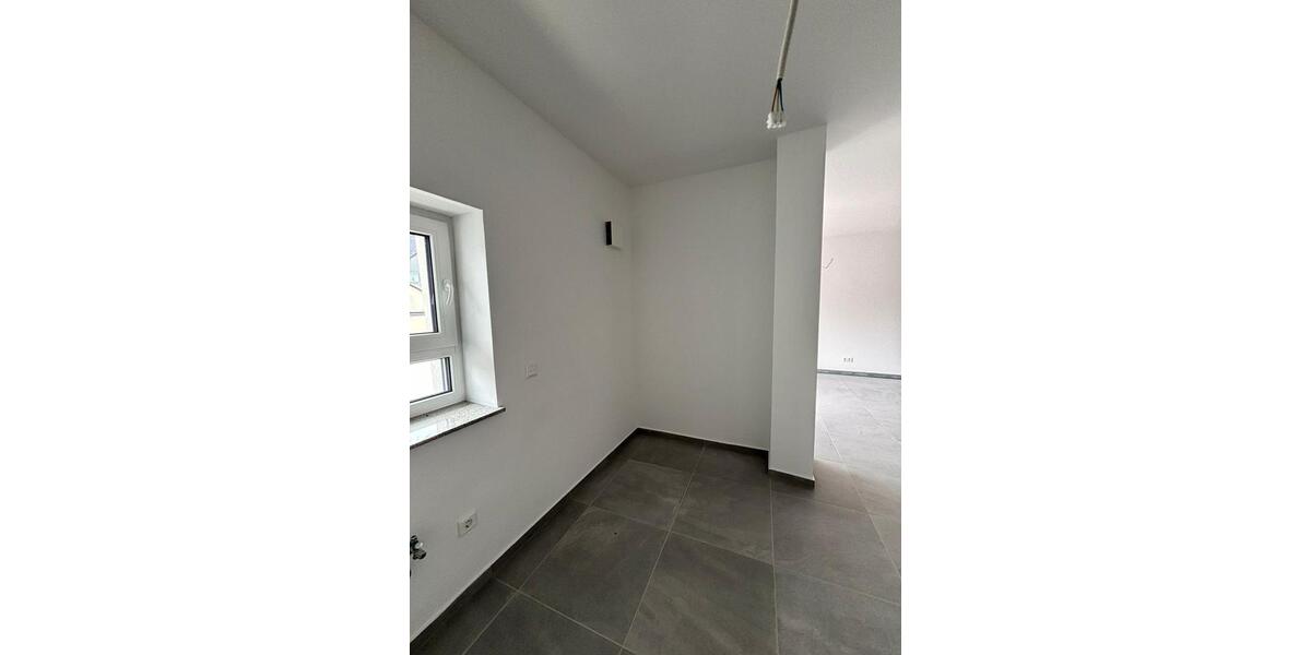 Etagenwohnung Mogendorf - 2 Zimmer, 74 m&sup2;, 880&euro; | Angebot:25417885