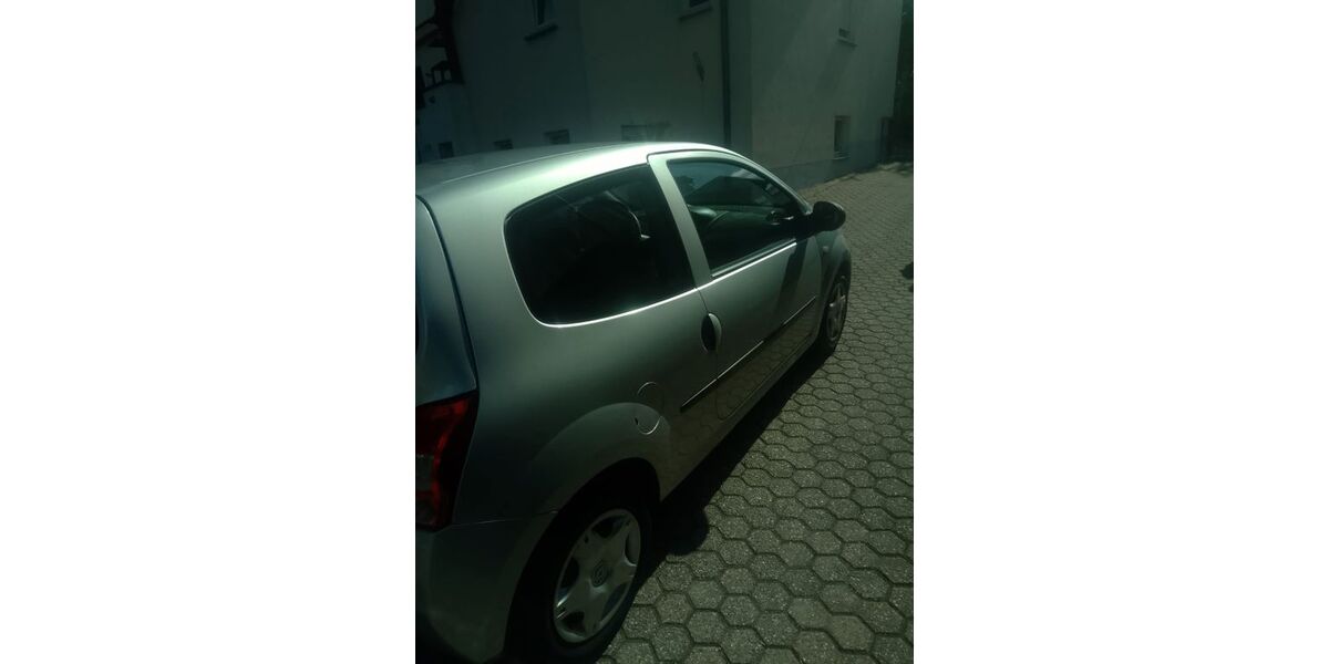 Renault Twingo 87.000 km 2.400 &euro; Höhr-Grenzhausen 56203