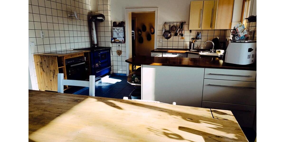 Einfamilienhaus Windhagen - 7 Zimmer, 180 m&sup2;, 1.600&euro; | Angebot:26523015