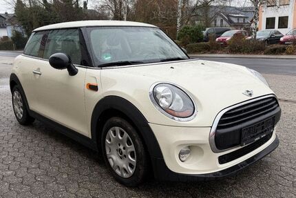 Mini One First 110.000 km 8.499 &euro; Remagen 53424
