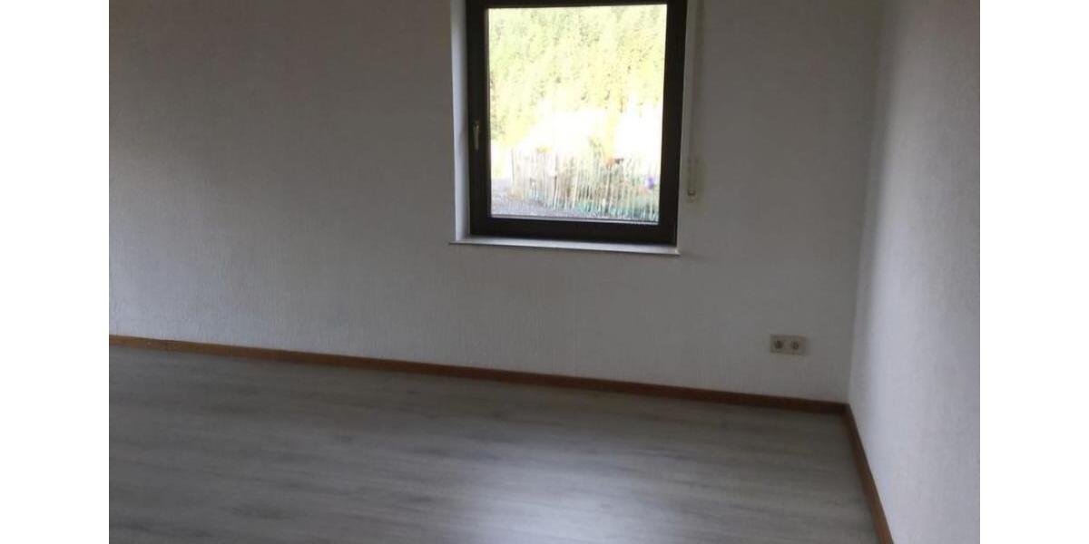 Erdgeschoßwohnung Waldbreitbach - 2 Zimmer, 80 m&sup2;, 700&euro; | Angebot:26653143