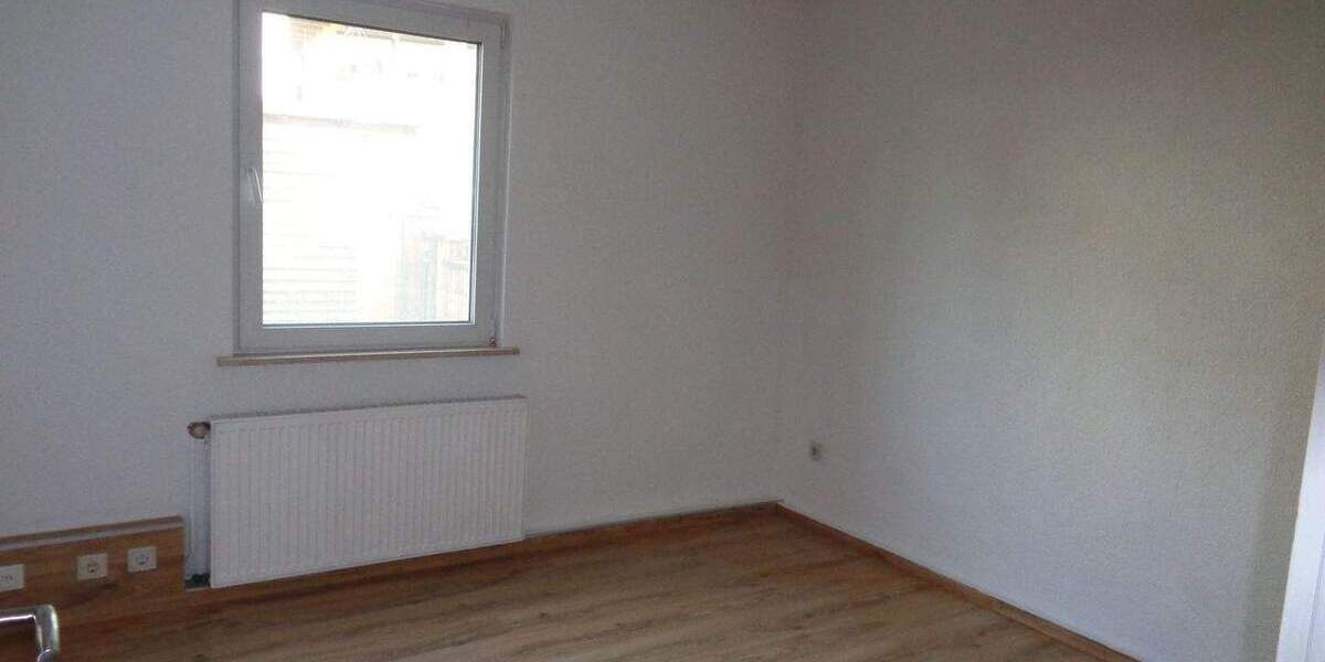 Einfamilienhaus Ehlscheid - 5 Zimmer, 120 m&sup2;, 255.000&euro; | Angebot:25670329