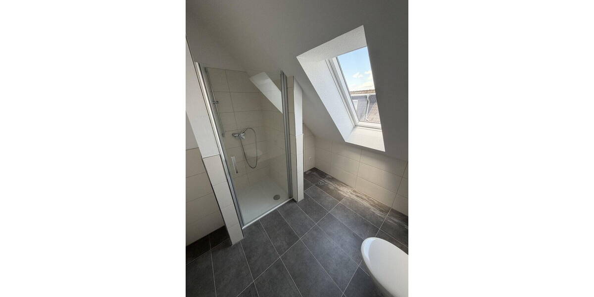 Etagenwohnung Dierdorf - 3 Zimmer, 77 m&sup2;, 1.200&euro; | Angebot:26056626