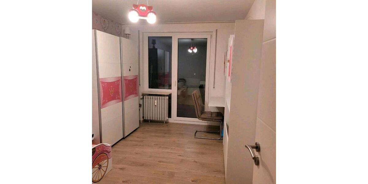 Etagenwohnung Koblenz Karthause - 4 Zimmer, 105 m&sup2;, 1.600&euro; | Angebot:25904119