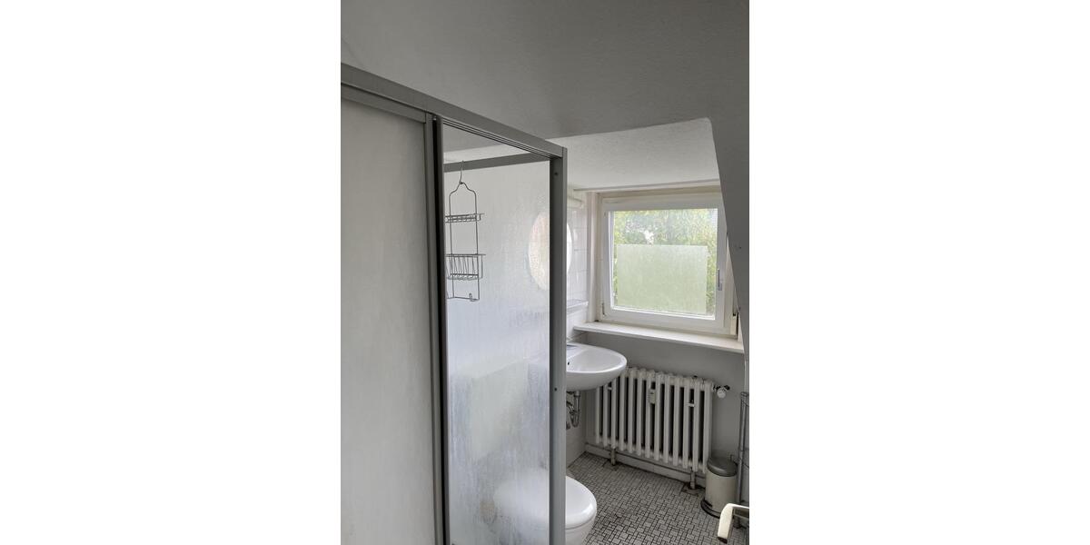 Dachgeschoßwohnung Bad Honnef - 2 Zimmer, 80 m&sup2;, 1.130&euro; | Angebot:23797359