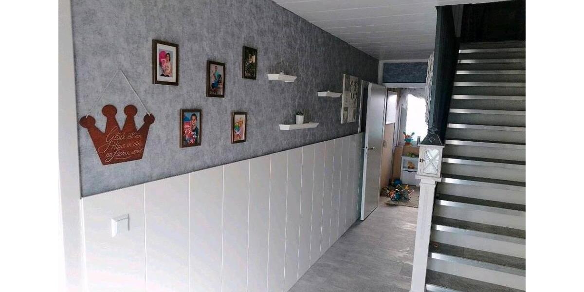 Einfamilienhaus Oberdreis - 7 Zimmer, 200 m&sup2;, 239.000&euro; | Angebot:25614199