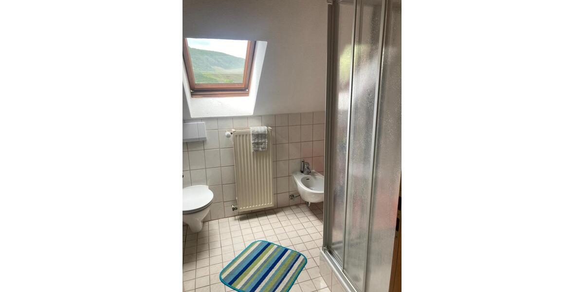 Dachgeschoßwohnung Boppard - 3 Zimmer, 90 m&sup2;, 570&euro; | Angebot:25391775