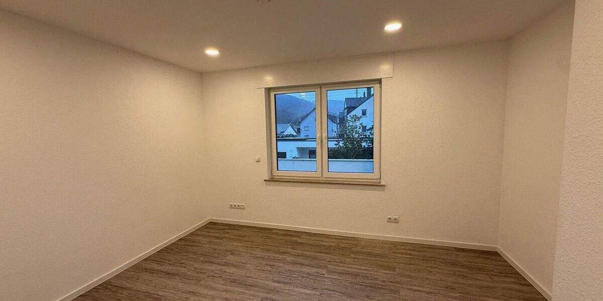 Etagenwohnung Andernach-Namedy Namedy - 3 Zimmer, 101 m&sup2;, 1.567&euro; | Angebot:25835101