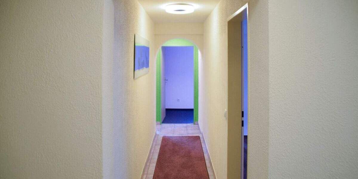 Gewerbeobjekt Staudt - 4 Zimmer, 73 m&sup2;, 700&euro; | Angebot:25738131