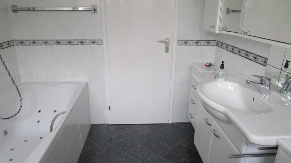 Erdgeschoßwohnung Koblenz Karthause - 5 Zimmer, 140 m&sup2;, 1.440&euro; | Angebot:25378759