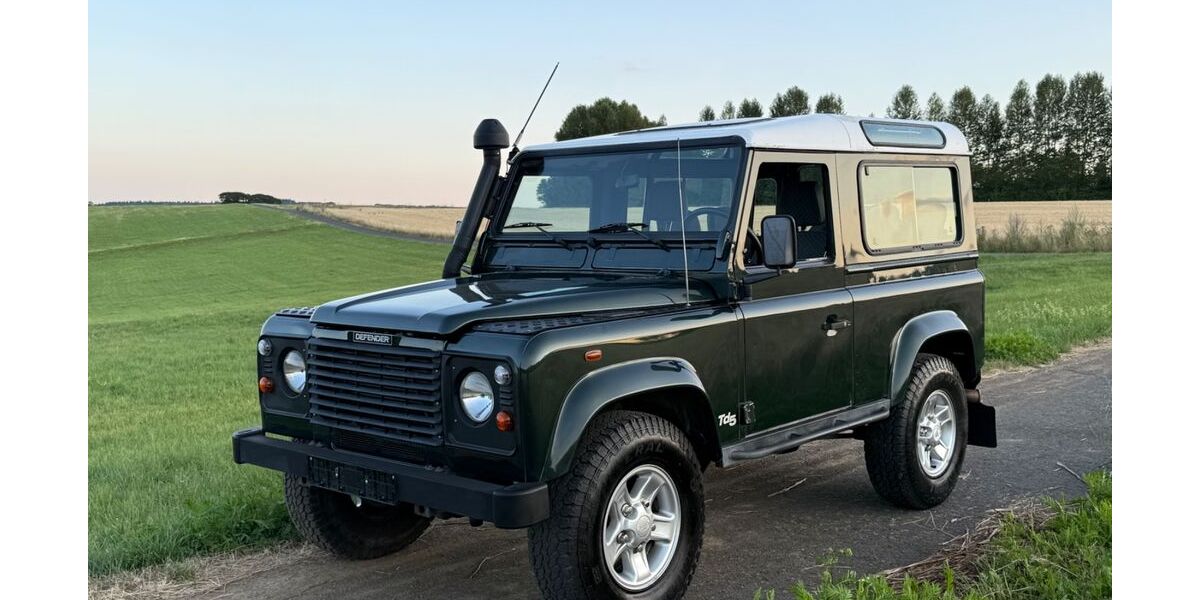 Land Rover Defender 178.450 km 22.950 &euro; Dierdorf 56269