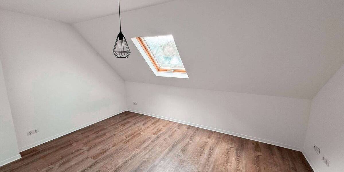 Einfamilienhaus Koblenz Metternich - 7 Zimmer, 153 m&sup2;, 330.000&euro; | Angebot:25970401