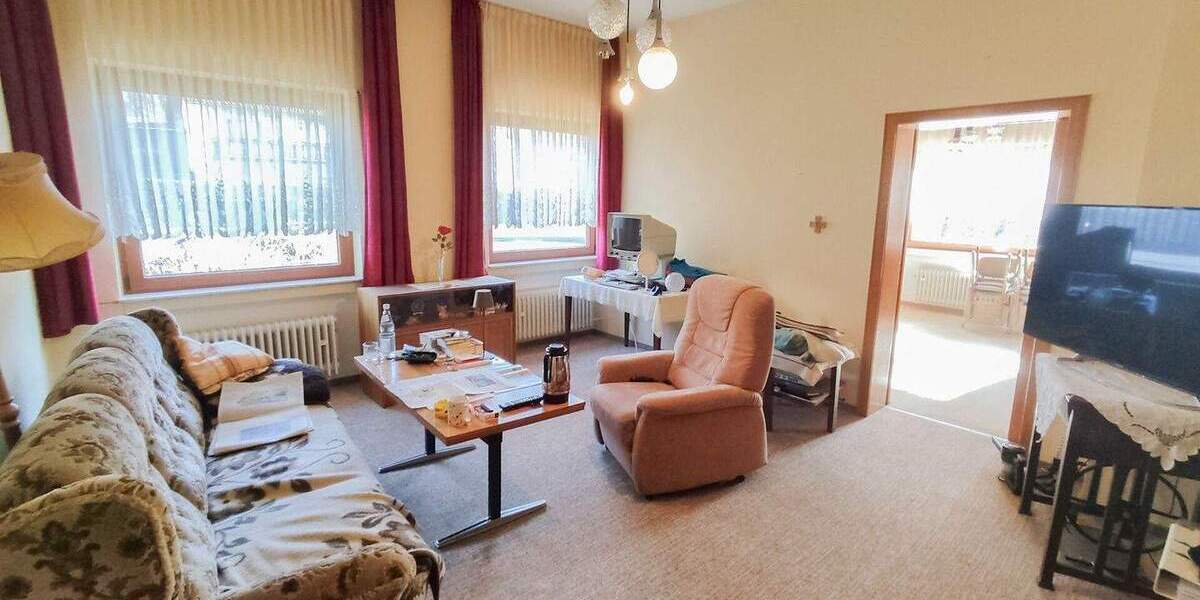 Mehrfamilienhaus, Wohnhaus Freirachdorf - 1 Zimmer, 317 m&sup2;, 329.000&euro; | Angebot:25691934