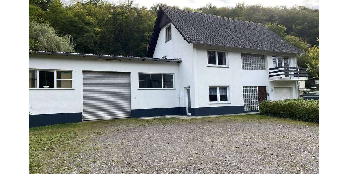 Einfamilienhaus Gönnersdorf - 10 Zimmer, 324 m&sup2;, 429.000&euro; | Angebot:25760823