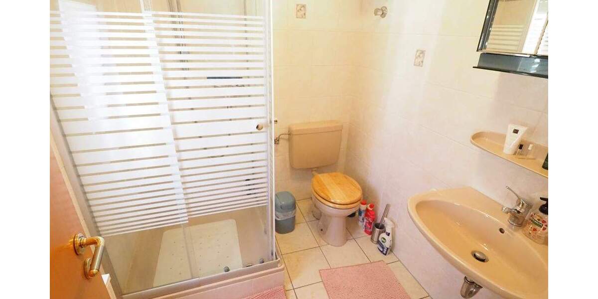 Mehrfamilienhaus, Wohnhaus Dierdorf / Giershofen Giershofen - 6 Zimmer, 178 m&sup2;, 229.000&euro; | Angebot:25665806