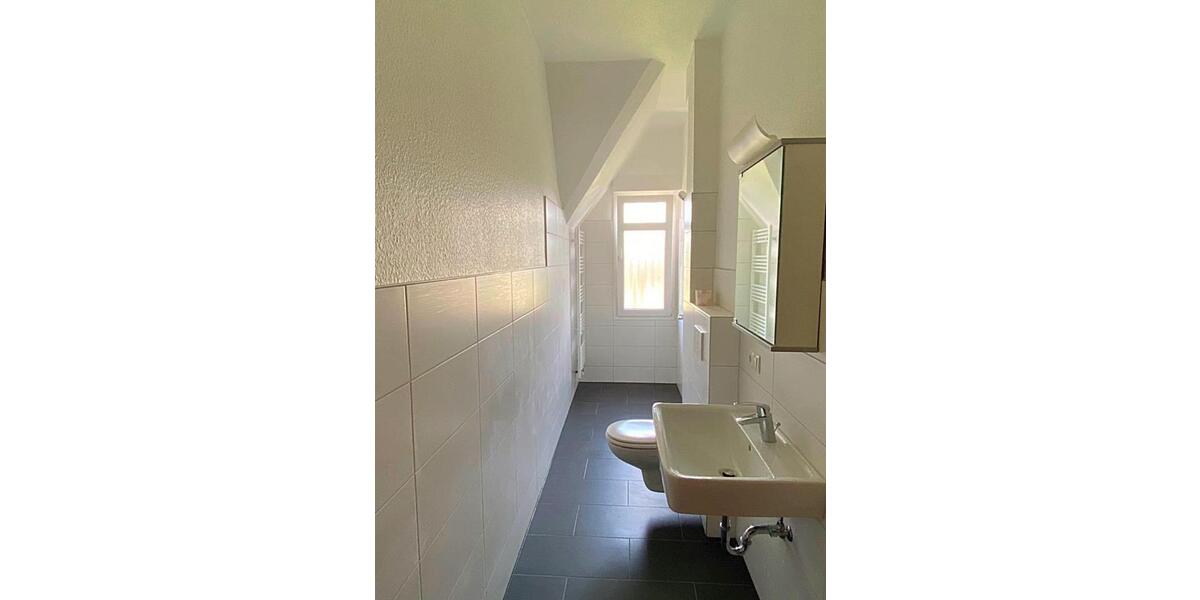 Dachgeschoßwohnung Neuwied Block - 3 Zimmer, 120 m&sup2;, 900&euro; | Angebot:23879708