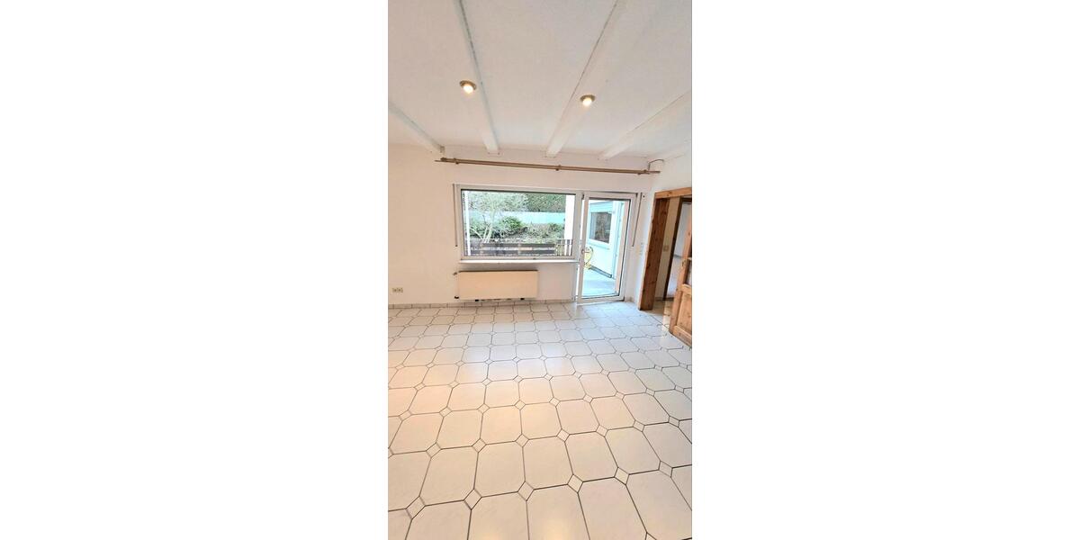 Etagenwohnung Mülheim-Kärlich Kärlich - 4 Zimmer, 136 m&sup2;, 1.395&euro; | Angebot:25572227