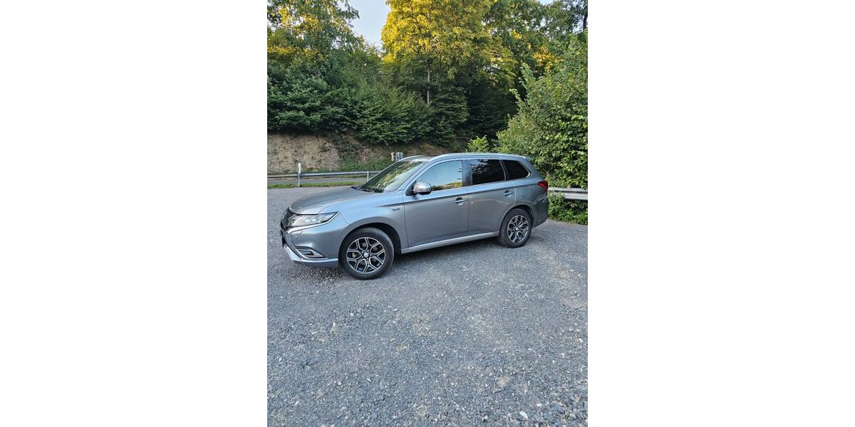 Mitsubishi Outlander 118.500 km 18.500 &euro; Neustadt 53577