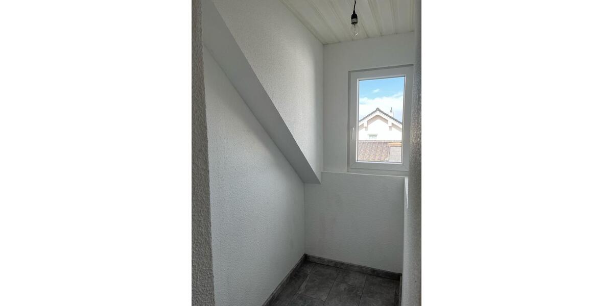 Dachgeschoßwohnung Bad Neuenahr-Ahrweiler Ahrweiler - 2 Zimmer, 52 m&sup2;, 430&euro; | Angebot:25893797