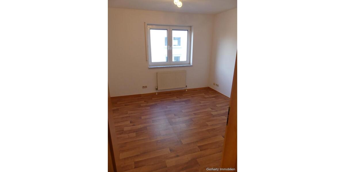 Etagenwohnung Urbar - 3 Zimmer, 86 m&sup2;, 740&euro; | Angebot:24938026